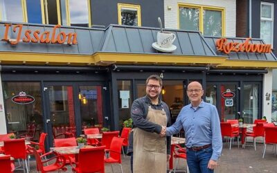 IJssalon Rozeboom welkom bij de club van 100 van VFC